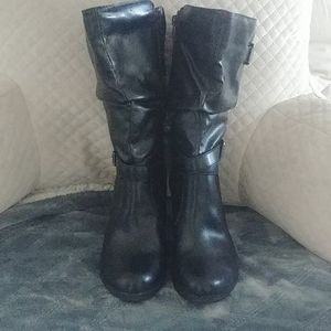 Black calf boot